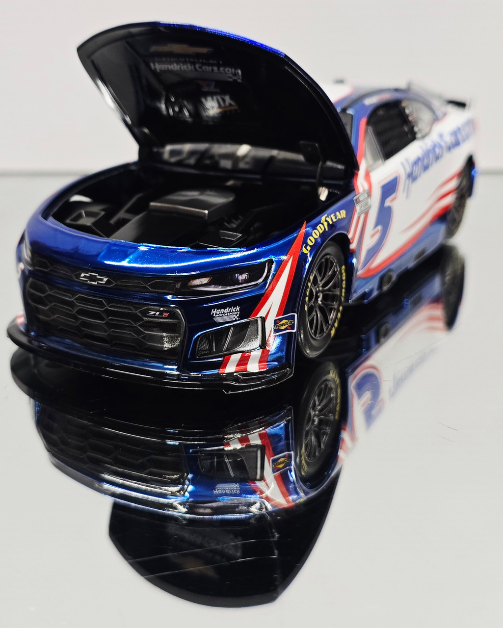 KYLE LARSON 2026 HENDRICKCARS.COM *COLOR CHROME* 1/24 ARC DIECAST