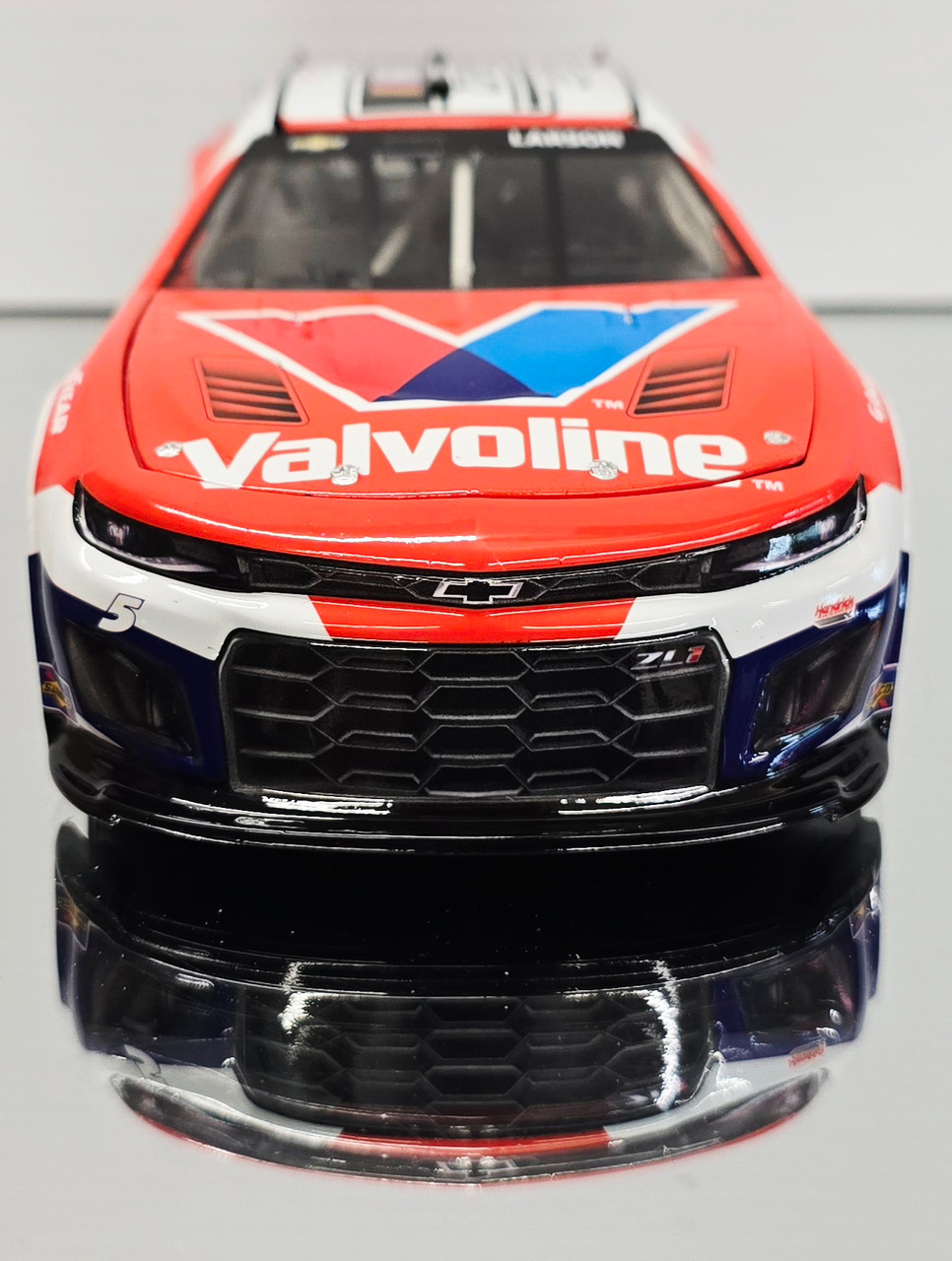 KYLE LARSON 2025 VALVOLINE NASCAR CUP SERIES CHAMPIONSHIP 1/24