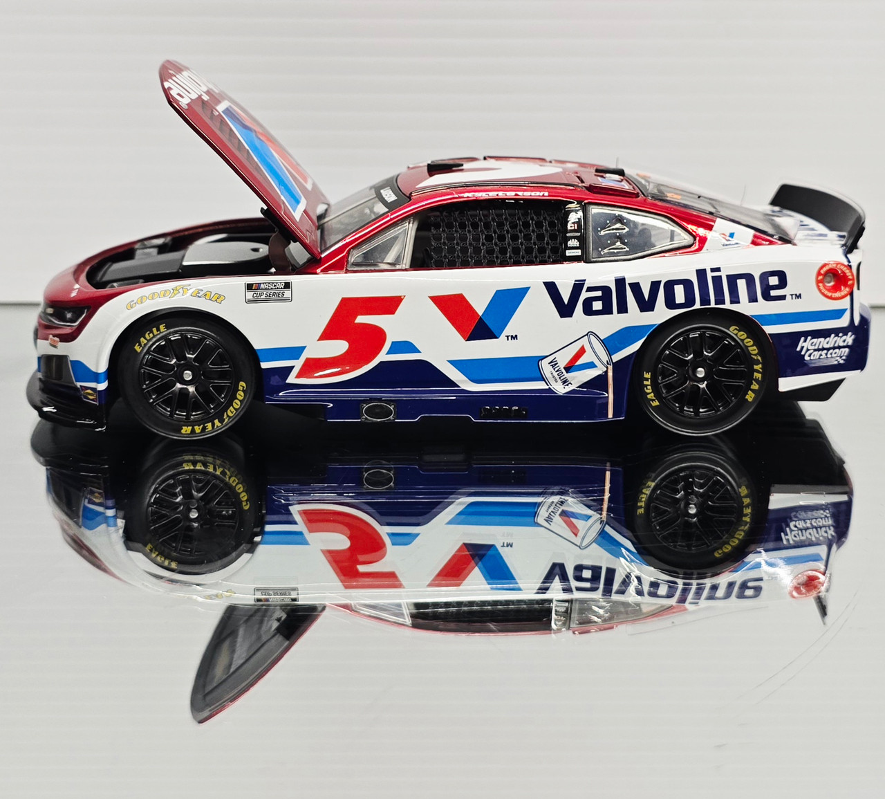 KYLE LARSON 2026 VALVOLINE *COLOR CHROME* 1/24 ARC DIECAST