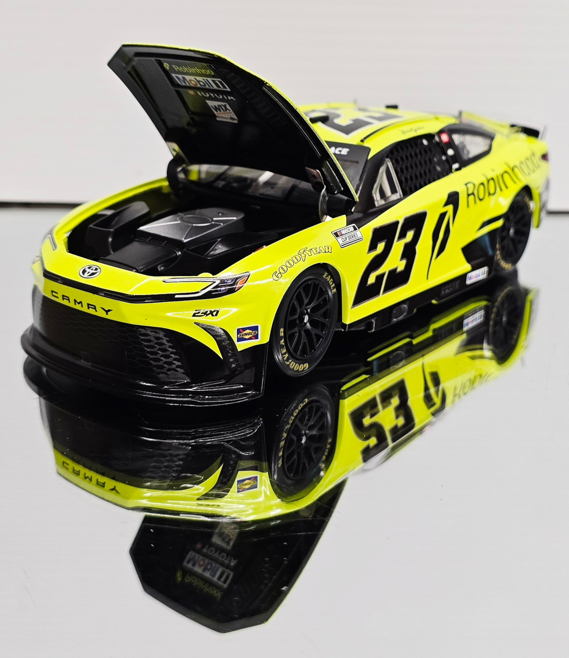 BUBBA WALLACE 2026 ROBINHOOD 1/24 ARC DIECAST