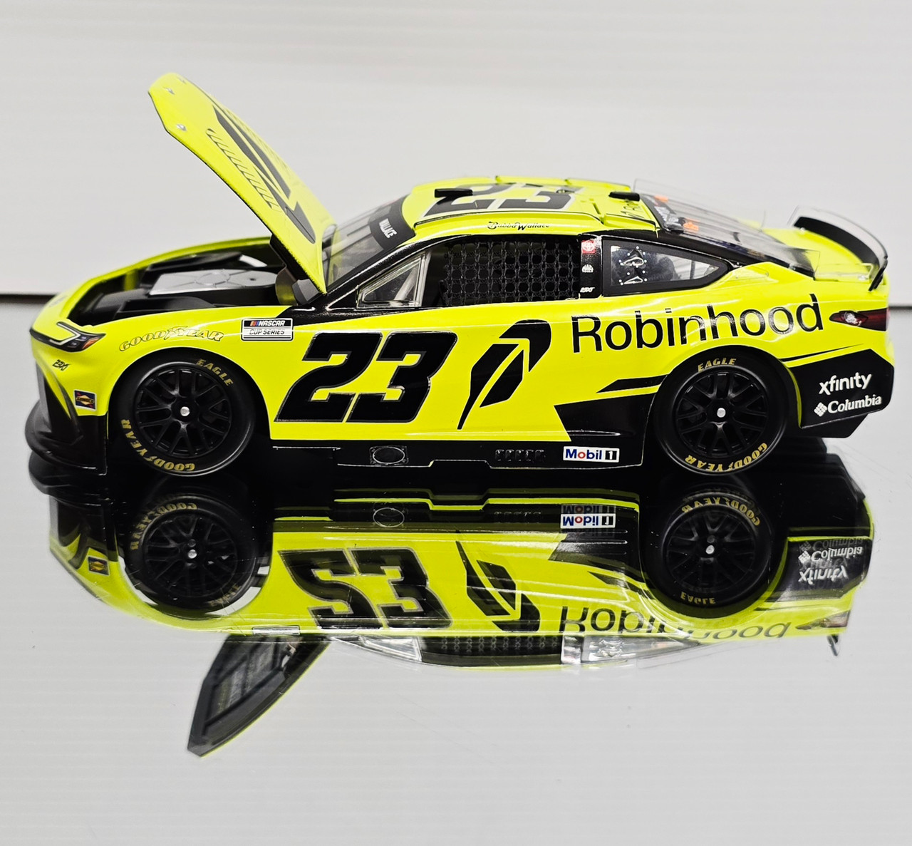 BUBBA WALLACE 2026 ROBINHOOD 1/24 ARC DIECAST
