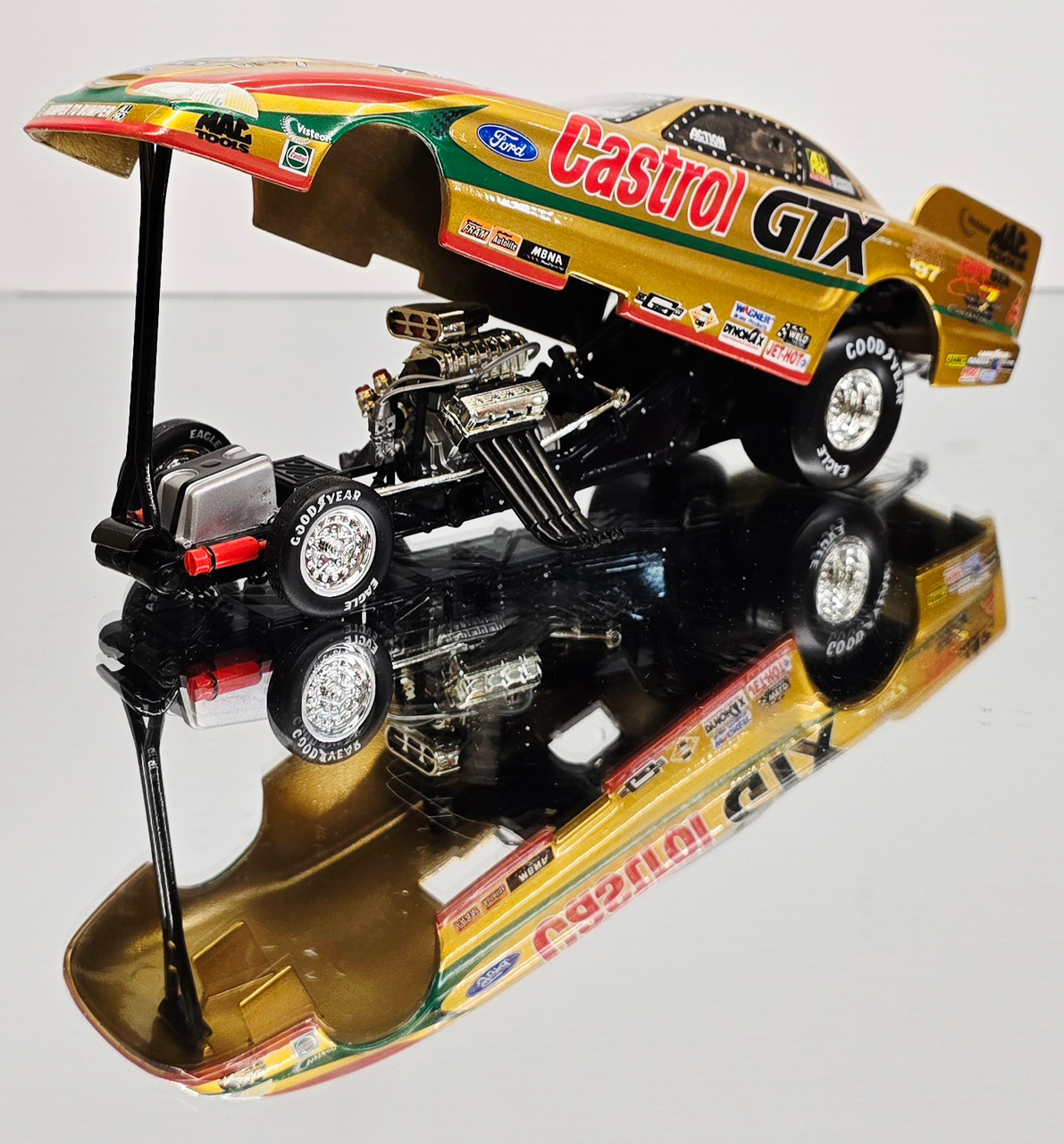 JOHN FORCE 1998 T-TIME CHAMPION CASTROL GTX FUNNY CAR 1/24 ACTION