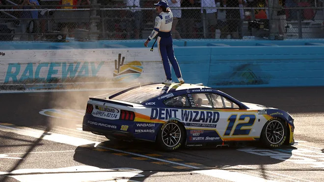 RYAN BLANEY 2026 PHOENIX WIN DENT WIZARD RACED VERSION 1/24 ELITE