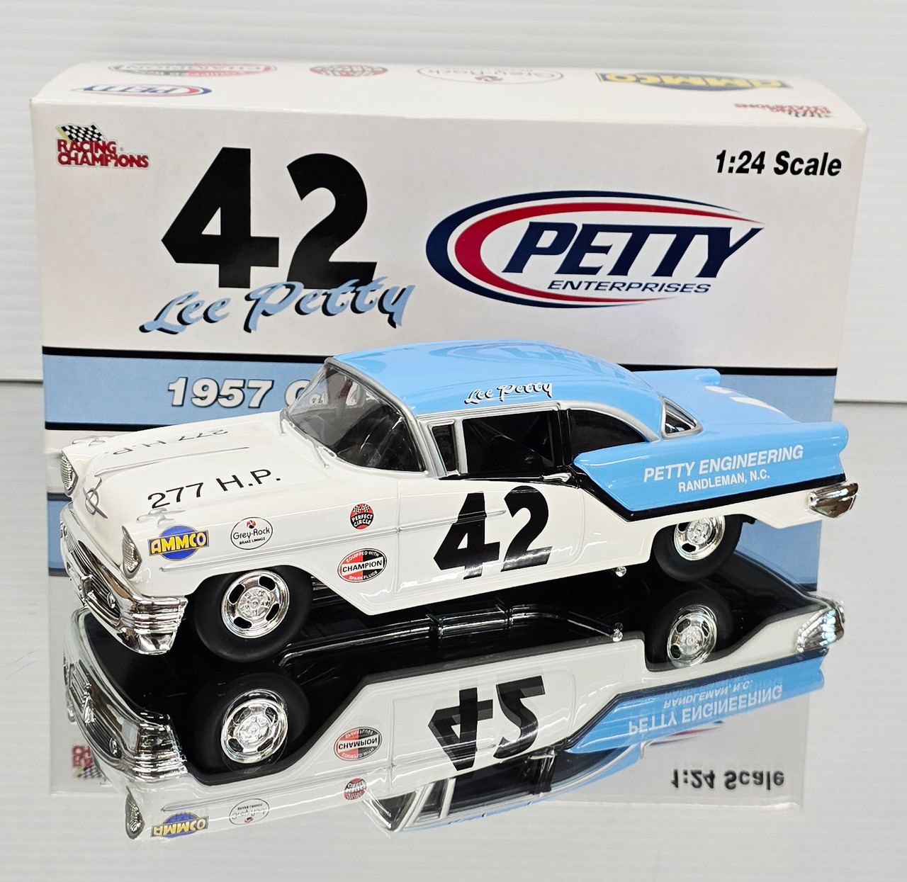 RALPH EARNHARDT 1957 OLDS HARDTOP 1/24 ERTL