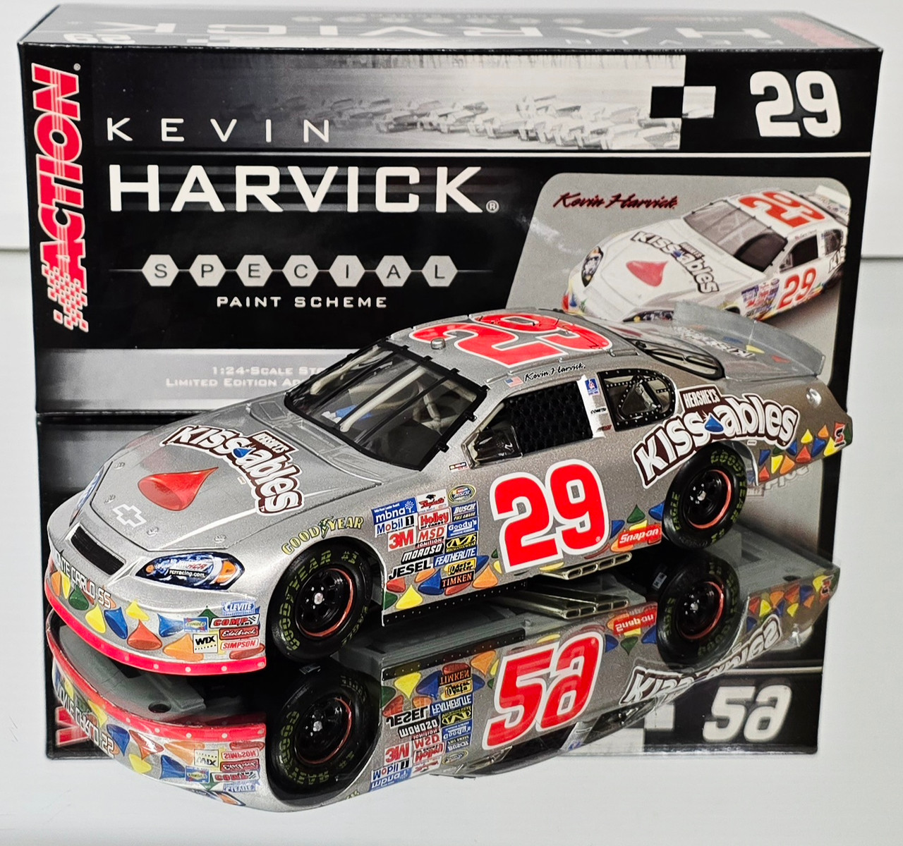 KEVIN HARVICK 2006 HERSHEY'S KISSABLES 1/24 ACTION DIECAST