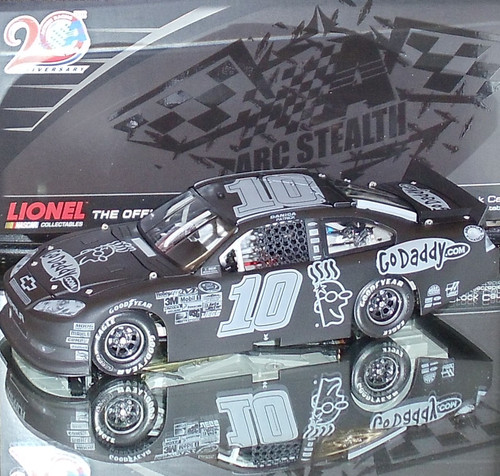 Danica Patrick NASCAR GoDaddy ミニカー 2015年 DANICA PATRICK 2015 GODADDY PAINT THE TRACK PINK 1/24 ACTION
