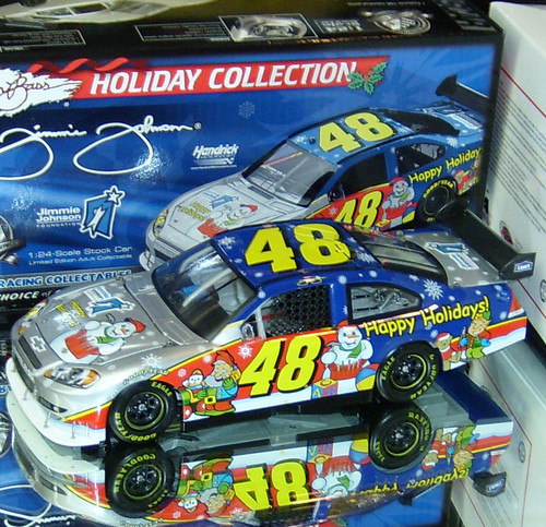 ミニカー KYLE BUSCH 2008 HOLIDAY CAR BY SAM BASS KYLE BUSCH 2008 HOLIDAY CAR BY SAM BASS 1/24 ACTION