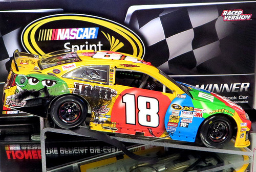 KYLE BUSCH 2013 WATKINS GLEN RACED VERSION M&M'S *DOUBLE BURNOUT* 1/24 ACTION