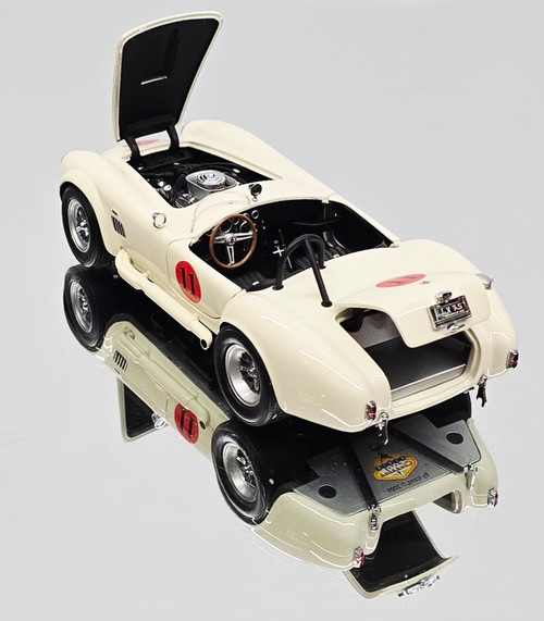 ELVIS MOTOR CLASSICS 1965 SHELBY COBRA 427 S/C 1/24 UNIVERSITY OF RACING