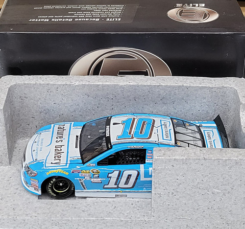 DANICA PATRICK 2017 NATURE'S BAKERY 1/24 ACTION
