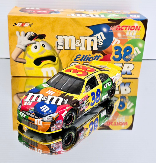 ELLIOTT SADLER 2006 M&M'S FORD FUSION 1/24 ACTION