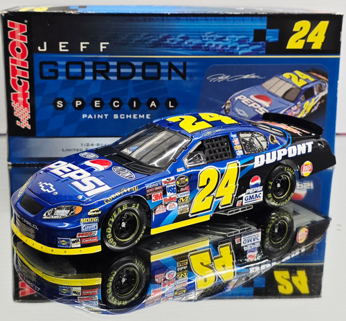 JEFF GORDON 2004 PEPSI SHARDS PLATINUM BANK 1/24 SCALE ACTION
