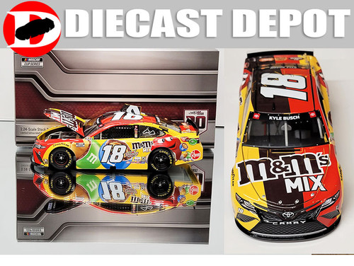 Kyle Busch #18 2014 スキトル 1/24 Lionel Nascar #18 Kyle Busch Skittles 2014 Toyota Camry 1:24