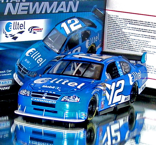 TeamCaliber 1/24 ライアン・ニューマン ペンスケレーシングカー TeamCaliber 1/24 ライアン・ニューマン ペンスケレーシングカー