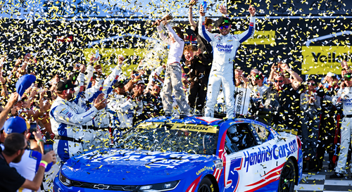 KYLE LARSON 2026 TALLADEGA WIN HENDRICKCARS.COM RACED VERSION *COLOR CHROME* 1/24 ARC DIECAST (ADVANCED ORDER)