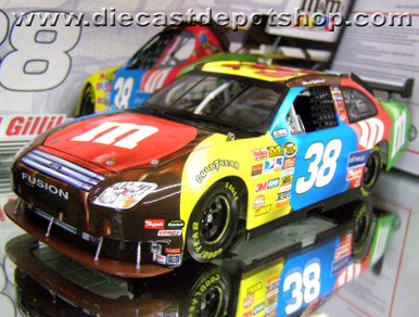 ミニカー David Gilliland M&M's 4th of July 2007 DAVID GILLILAND 2007 M&M'S CAR OF TOMORROW 1/24 MOTORSPORTS AUTHENTICS