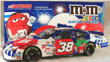 ELLIOTT SADLER 2005 M&M'S 4TH OF JULY 1/24 ACTION W/ PIN