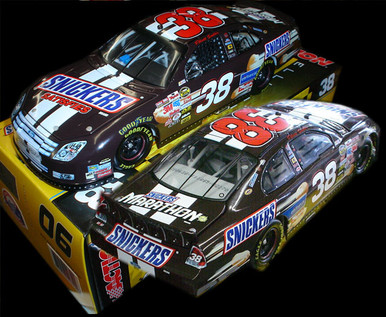 elliott-sadler-2006-snickers-1