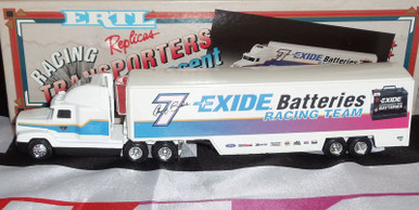 RACING CHAMPIONS EXIDE BATTERIES トラック GEOFF BODINE 1994 EXIDE BATTERIES RACING TEAM TRANSPORTER 1/64