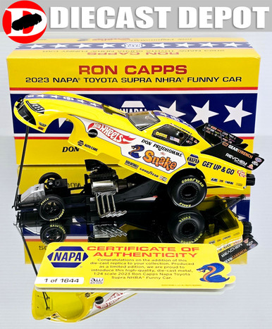 RON CAPPS 2023 HOT WHEELS/ SNAKE NHRA FUNNY CAR 1/24 AUTO WORLD