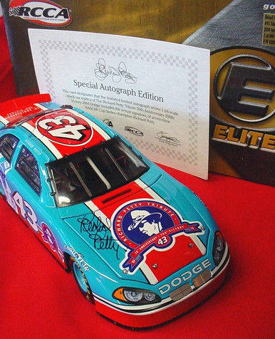 RICHARD PETTY 200TH WIN ANNIVERSARY AUTOGRAPHED 1/24 RCCA ELITE