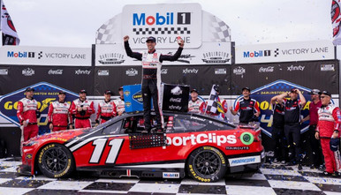 KYLE LARSON 2025 HOMESTEAD WIN RACED VERSION HENDRICKCARS.COM 1/24