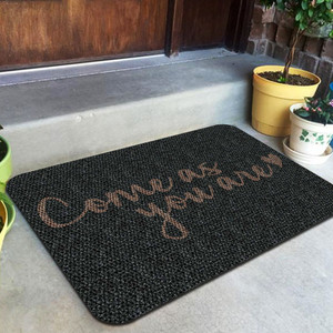 TAPETE DECORATIVO ELITEMAT DISEÑO COME AS YOU ARE CHARCOAL DE 0.70 X 0.50 MTS TAPETE DECORATIVO ELITEMAT DISEÑO COME AS YOU ARE CHARCOAL DE 0.70 X 0.50 MTS