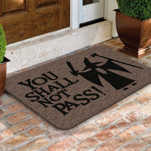 TAPETE DECORATIVO ELITEMAT DISEÑO YOU SHALL NOT PASS BEIGE DE 0.70 X 0.50 MTS TAPETE DECORATIVO ELITEMAT DISEÑO YOU SHALL NOT PASS BEIGE DE 0.70 X 0.50 MTS