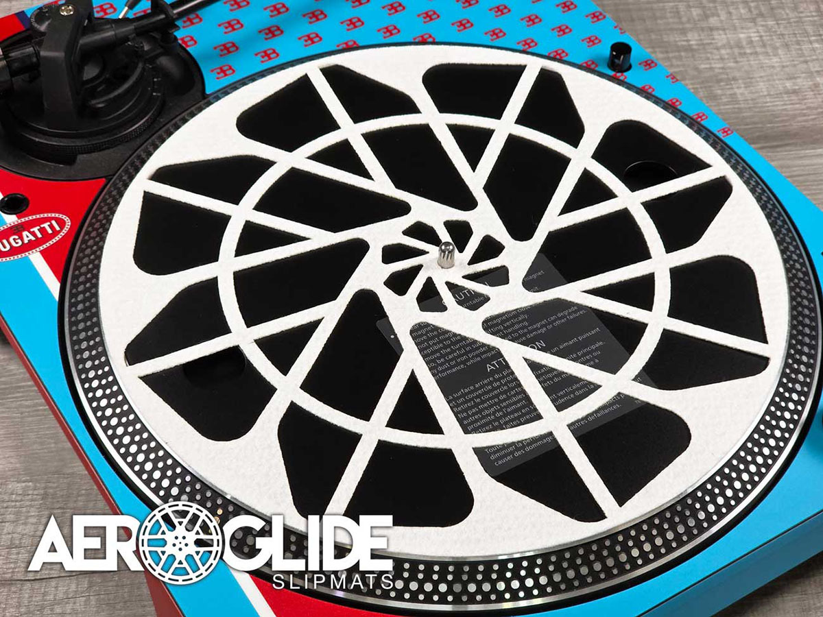 aeroglide-9oz-white-flower1-slipmat-pic-12inchskinz.jpg