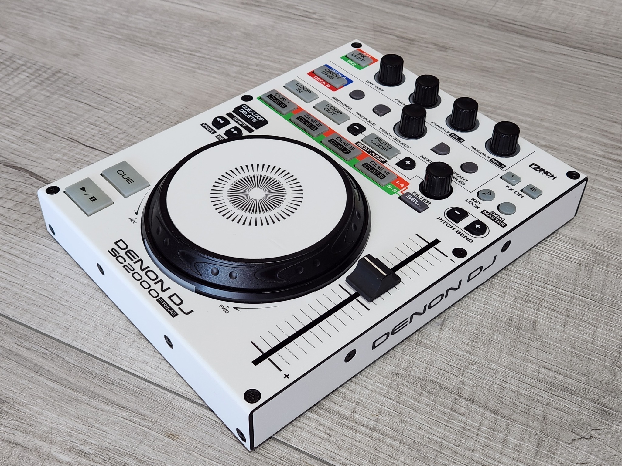 denon-sc2000-white-right-angle.jpg
