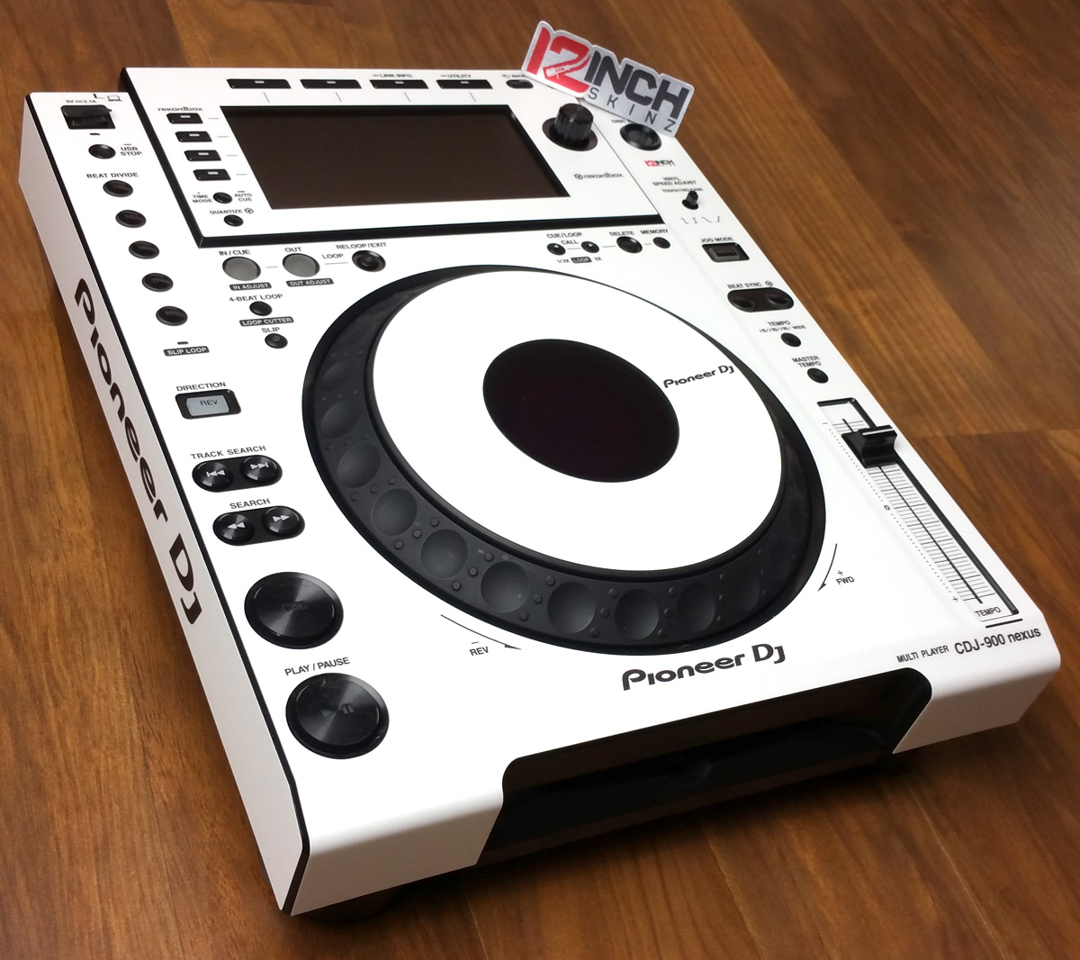 pioneer-cdj900nexus-12inchskinz.jpg