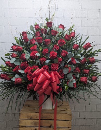 Red Rose Basket