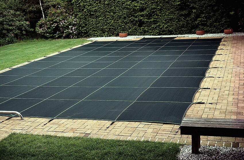 Loop-Loc Green Mesh Pool Cover 20x40 + 4x8 w/ 2' Offset Right Step - Thumbnail 3