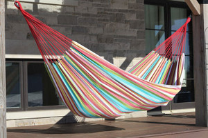 Vivere Brazilian Style Single Hammock - Salsa Vivere Brazilian Style Single Hammock - Salsa