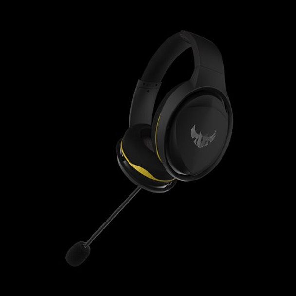 Gaming headset with onboard 7.1 surround sound for immersive gaming audio