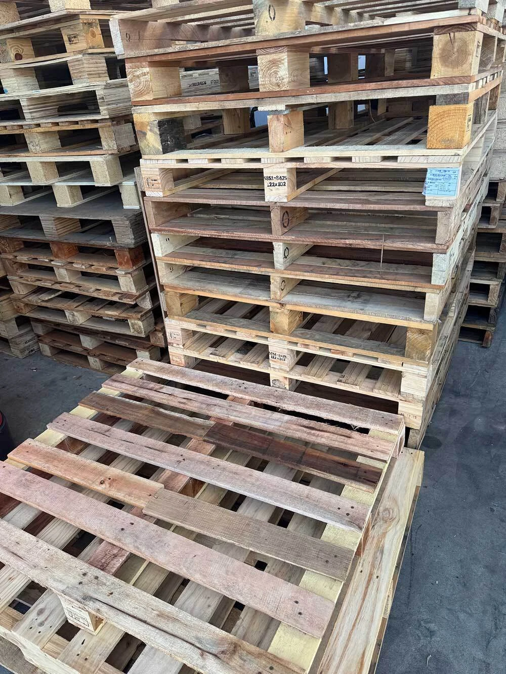 FREE Pallets - Pick Up Only