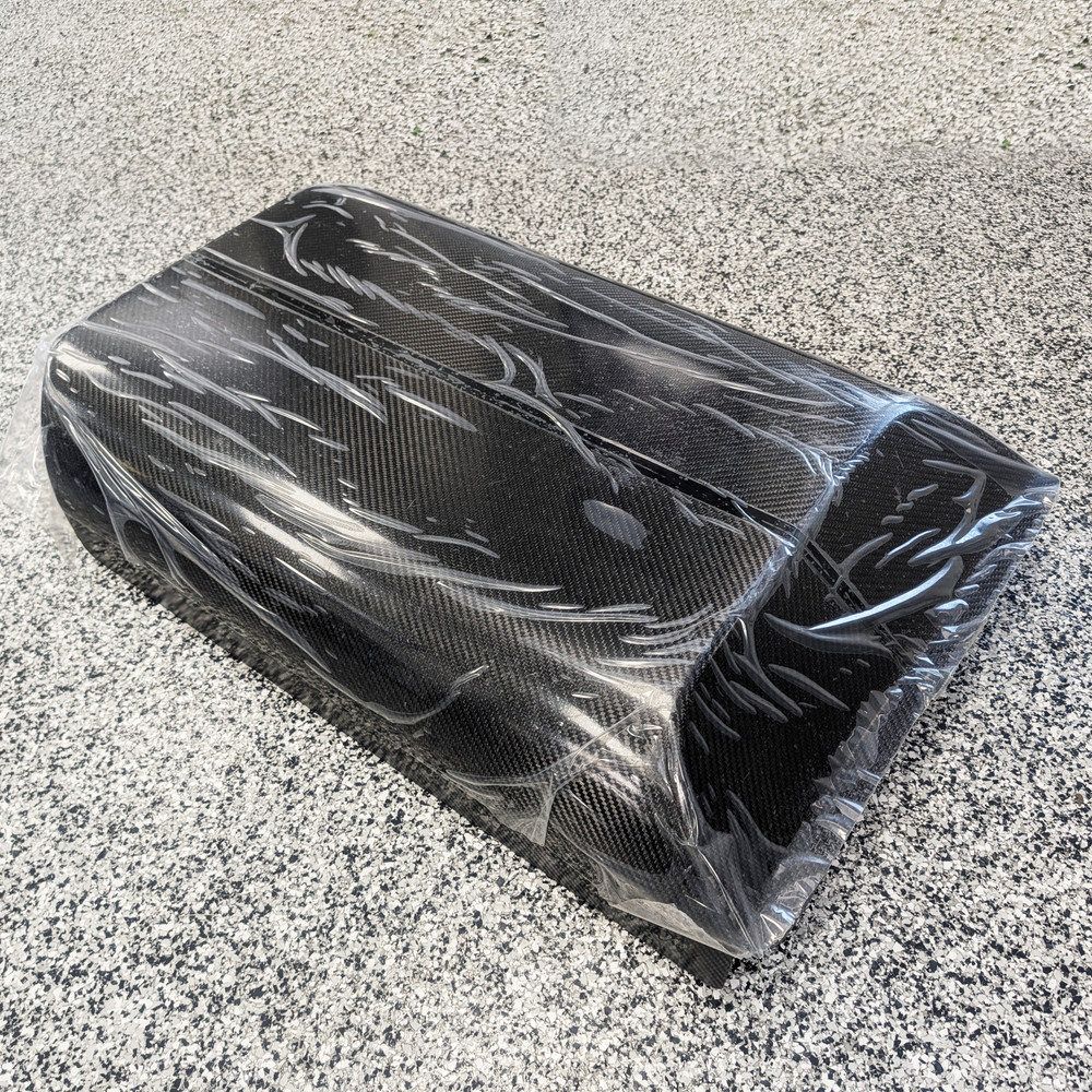 31" Length 20" Width Universal Oil Containment Device (QM-415019-20)