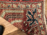Traditional 1'9 x 2'11 Traditional design rug 