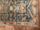 Transitional 2'1 x 3' Light color small rug 