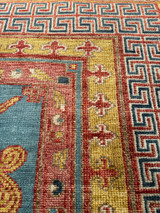light blue rug 7'11 x 9'11