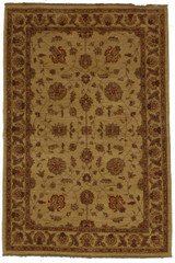 Traditional Beige background 4' x 6' carpet 
