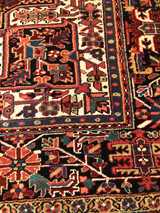 Ventage Hand Knotted Heriz style rug 8'8 x 12'