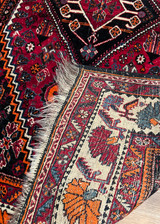 4' x 6' vantage Hand-knotted Persian Bakhtiari Rug.