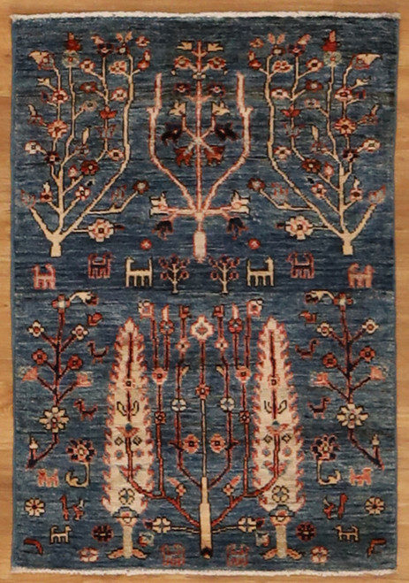 Tree design rug made in Pakistan 2'1"x3'1"