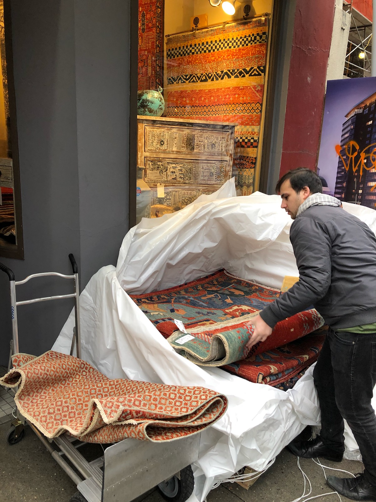 Poorly Made Rug How to Tell if a Handmade Rug Is Good Quality | Expert Guide - Homa Rugs