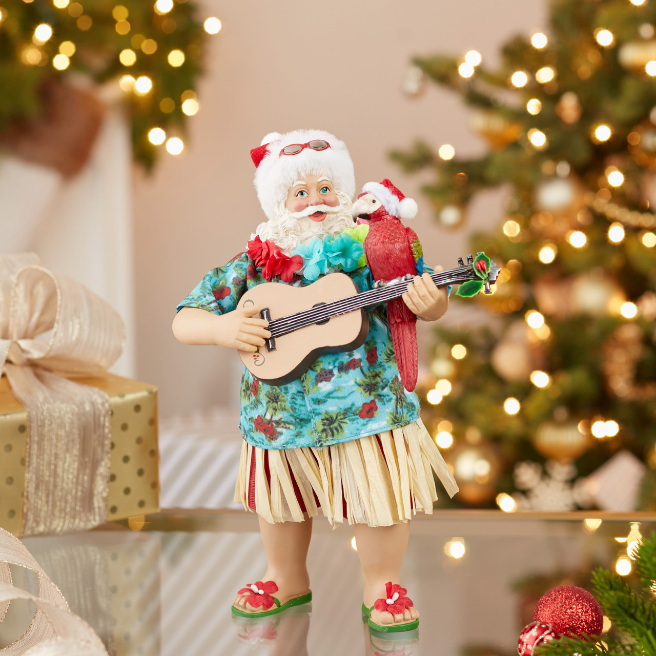 11“ Fabriché™ Beach Santa