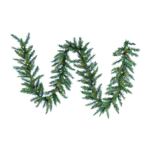 9' Pre-Lit Clear Incandescent Classic Green Garland