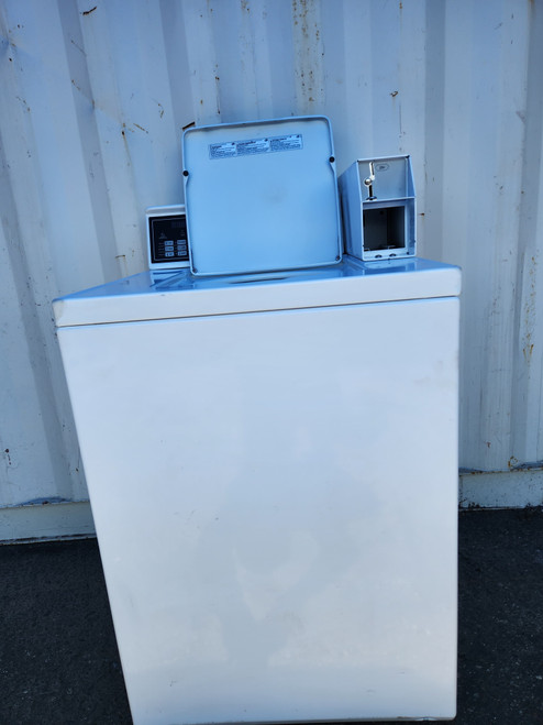 SPEED QUEEN COIN OPERATED TOP LOAD WASHER MODEL SWNNC2SP115TW01 SERIAL NO 220601738[REF]