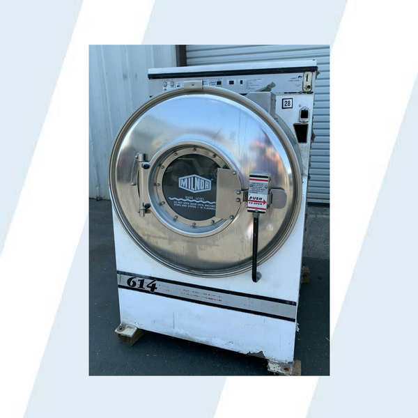 MILNOR COMMERCIAL WASHER 35LB S/N: AAL5820312, M/N: 30015C4A (AS-IS)