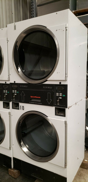 Speed Queen STT30NBCB2G2W01 30lb Gas Stack Dryer 120v 60Hz SERIAL: 1012028704 